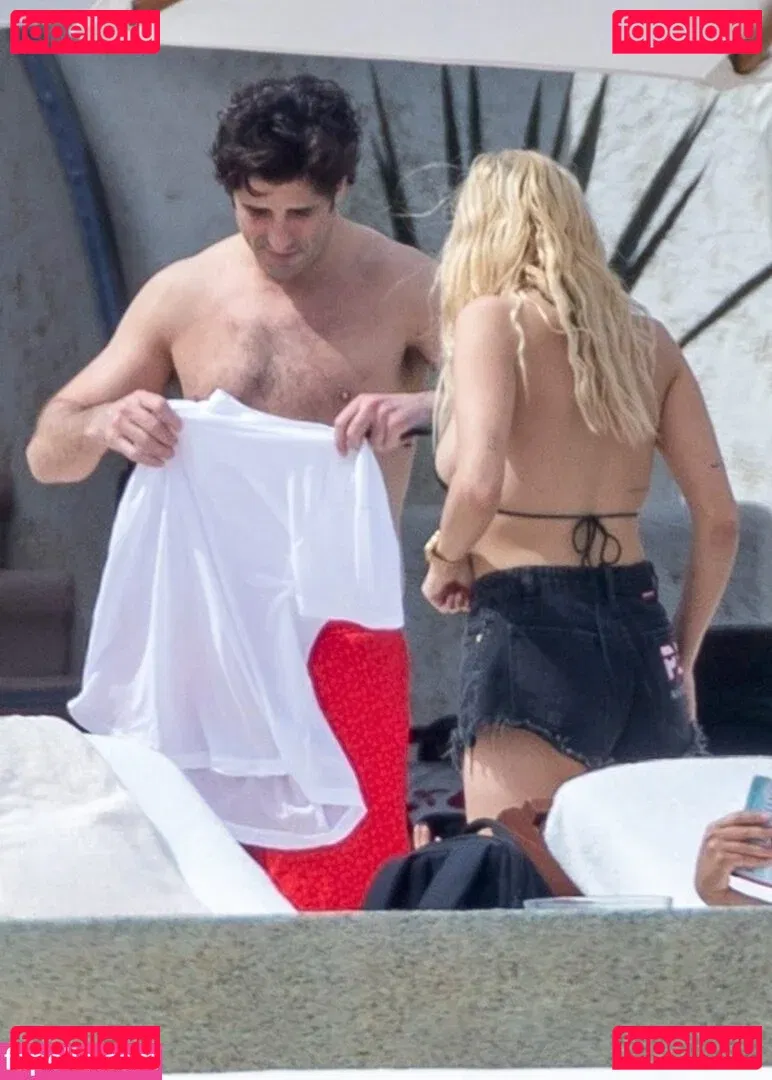 Ashley Benson Onlyfans Photo Gallery 