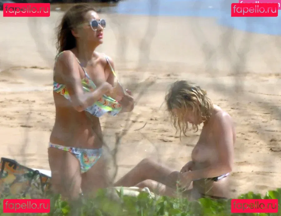 Ashley Benson Onlyfans Photo Gallery 