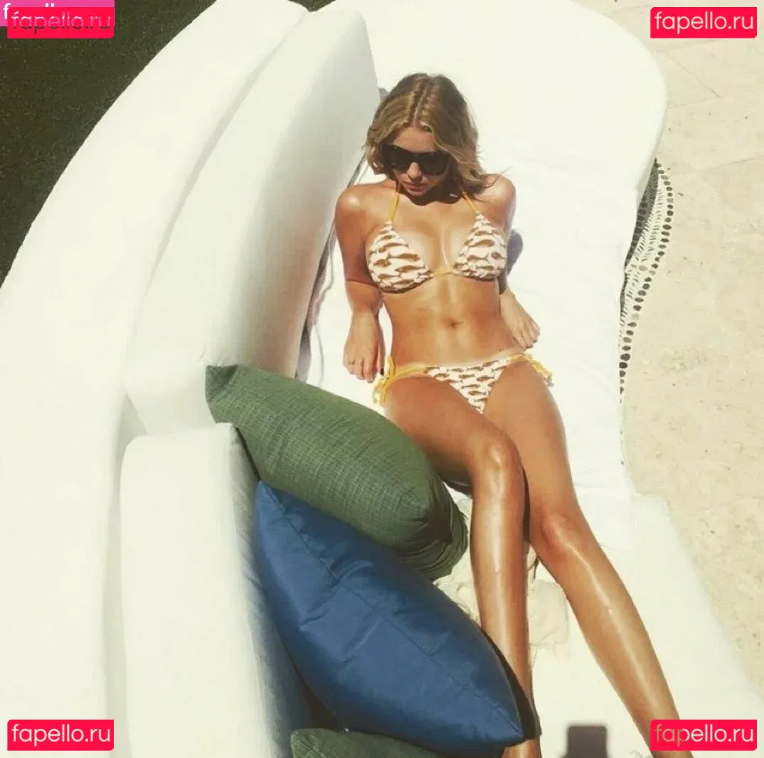 Ashley Benson Onlyfans Photo Gallery 