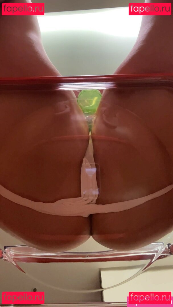 xxapple / xxapple_e / xxapple_e2 Onlyfans Photo Gallery 