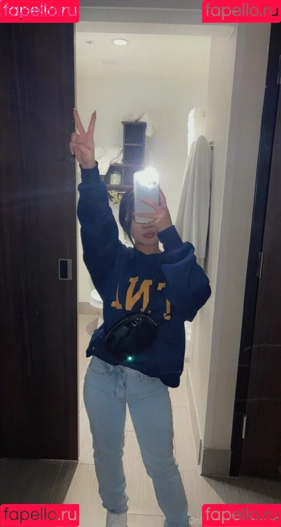 alyvxox2 Onlyfans Photo Gallery 