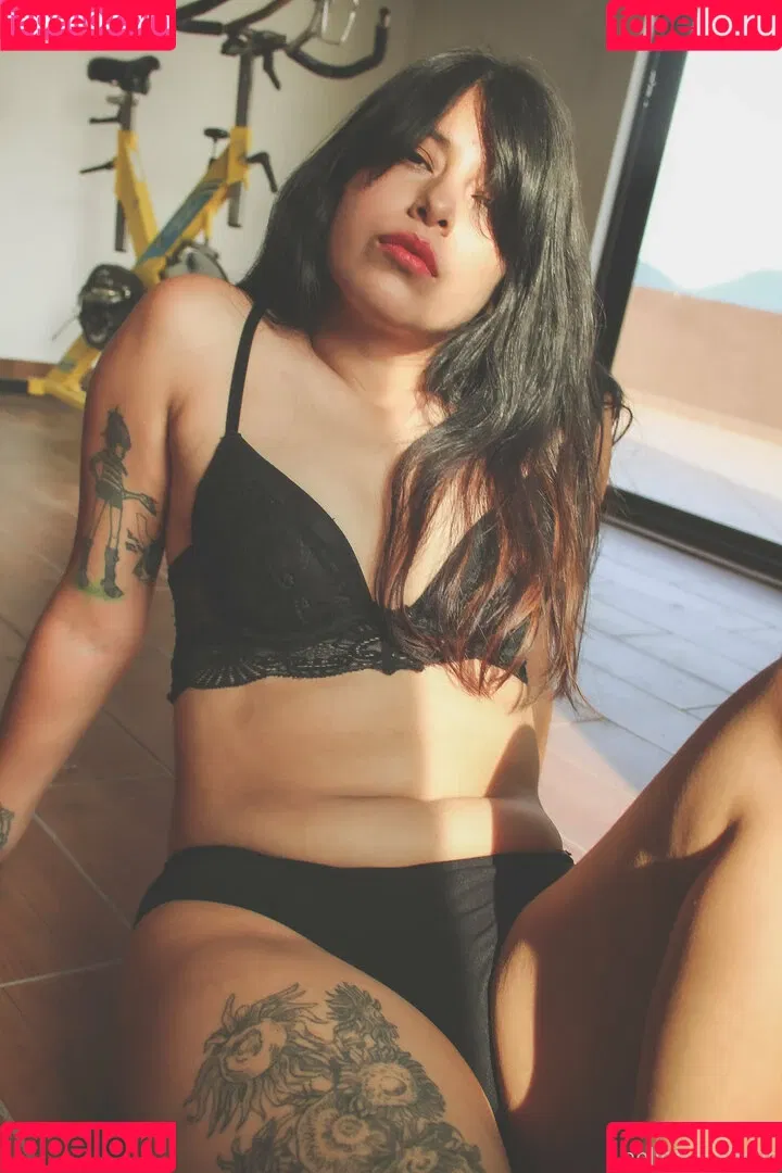 helloaliza Onlyfans Photo Gallery 