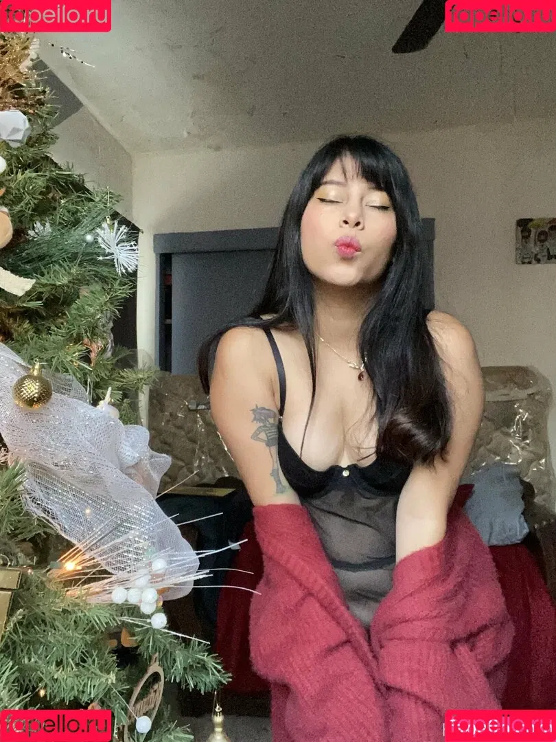 helloaliza Onlyfans Photo Gallery 