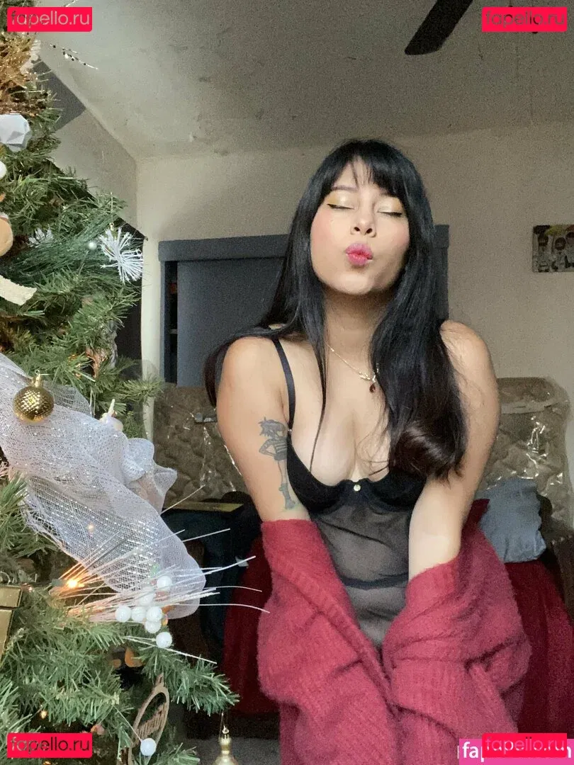 helloaliza Onlyfans Photo Gallery 