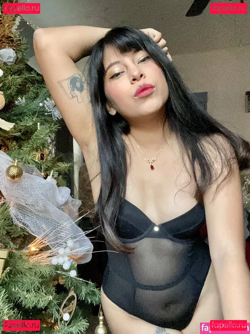 helloaliza Onlyfans Photo Gallery 