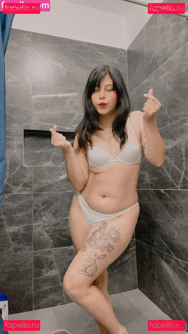 helloaliza Onlyfans Photo Gallery 