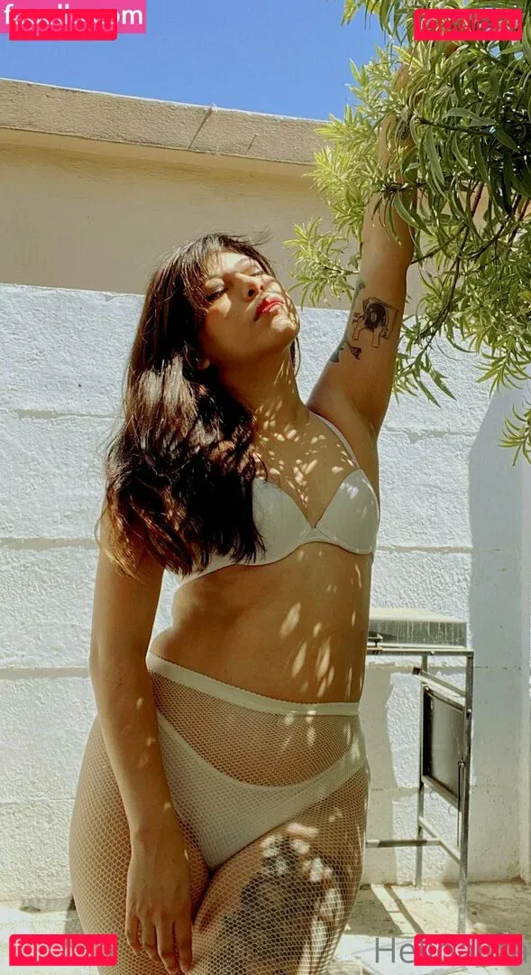 helloaliza Onlyfans Photo Gallery 