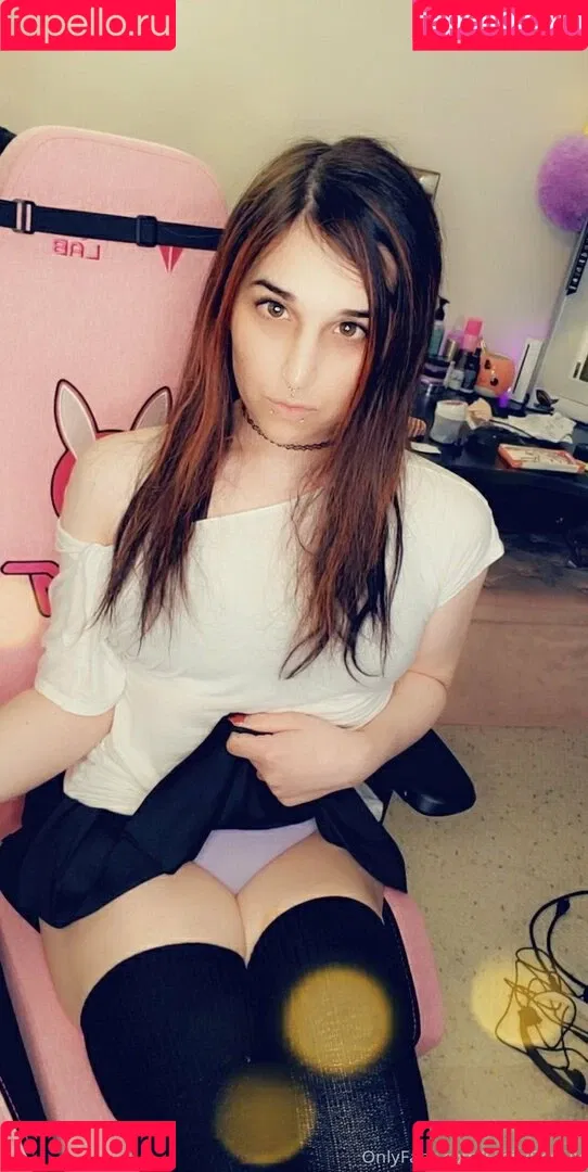 emilyroseiv Onlyfans Photo Gallery 