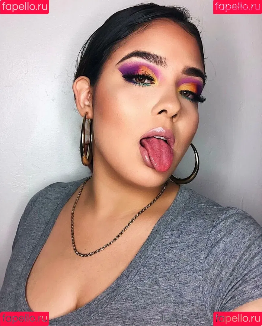 Esmeralda Quintero Onlyfans Photo Gallery 