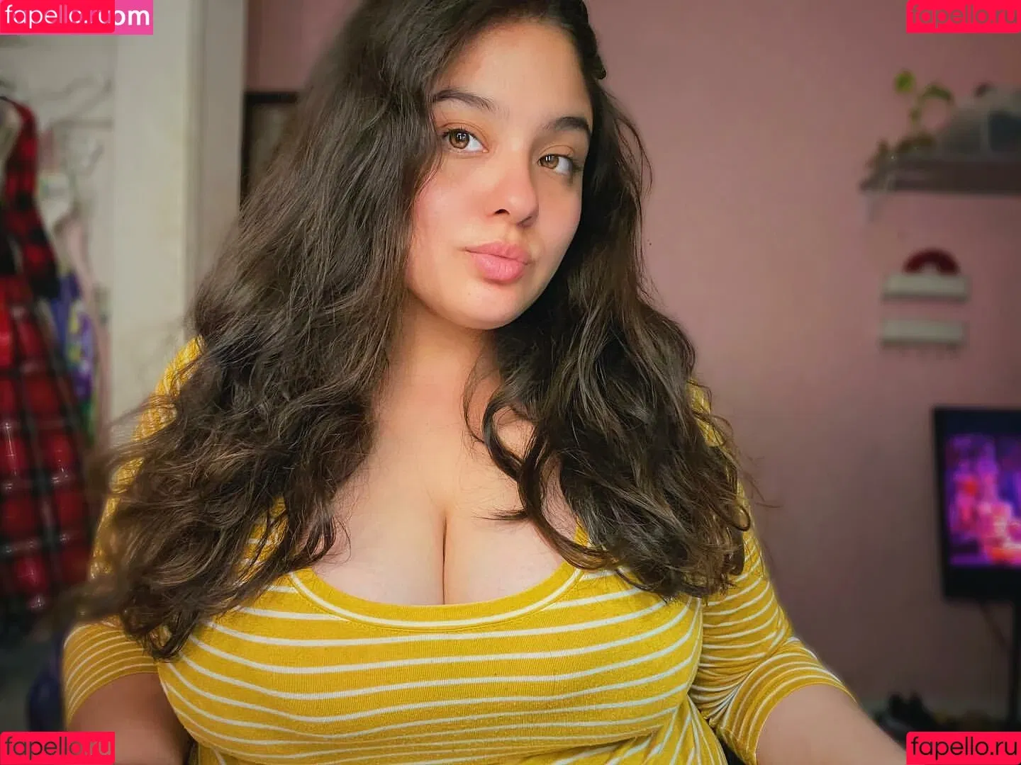 Esmeralda Quintero Onlyfans Photo Gallery 