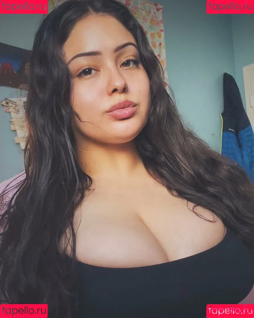 Esmeralda Quintero Onlyfans Photo Gallery 