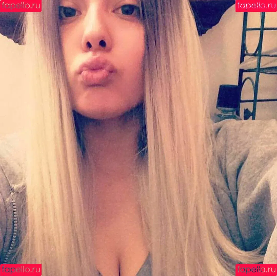 Esmeralda Quintero Onlyfans Photo Gallery 
