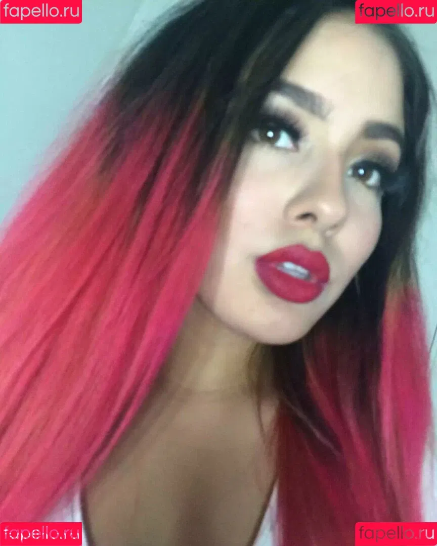 Esmeralda Quintero Onlyfans Photo Gallery 