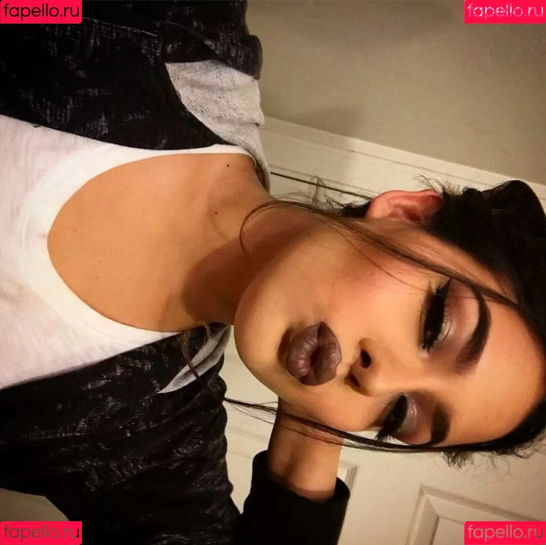 Esmeralda Quintero Onlyfans Photo Gallery 