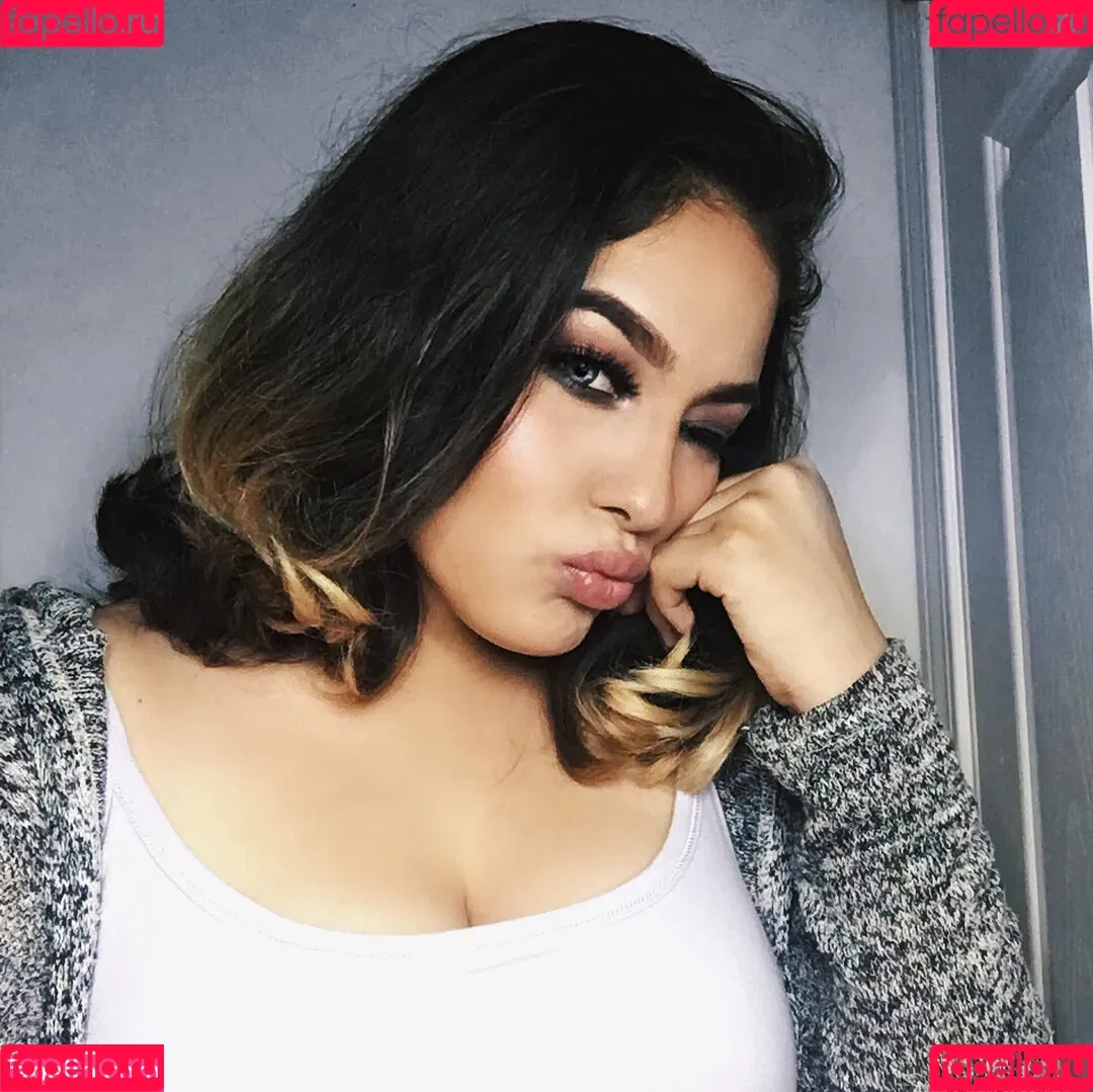 Esmeralda Quintero Onlyfans Photo Gallery 