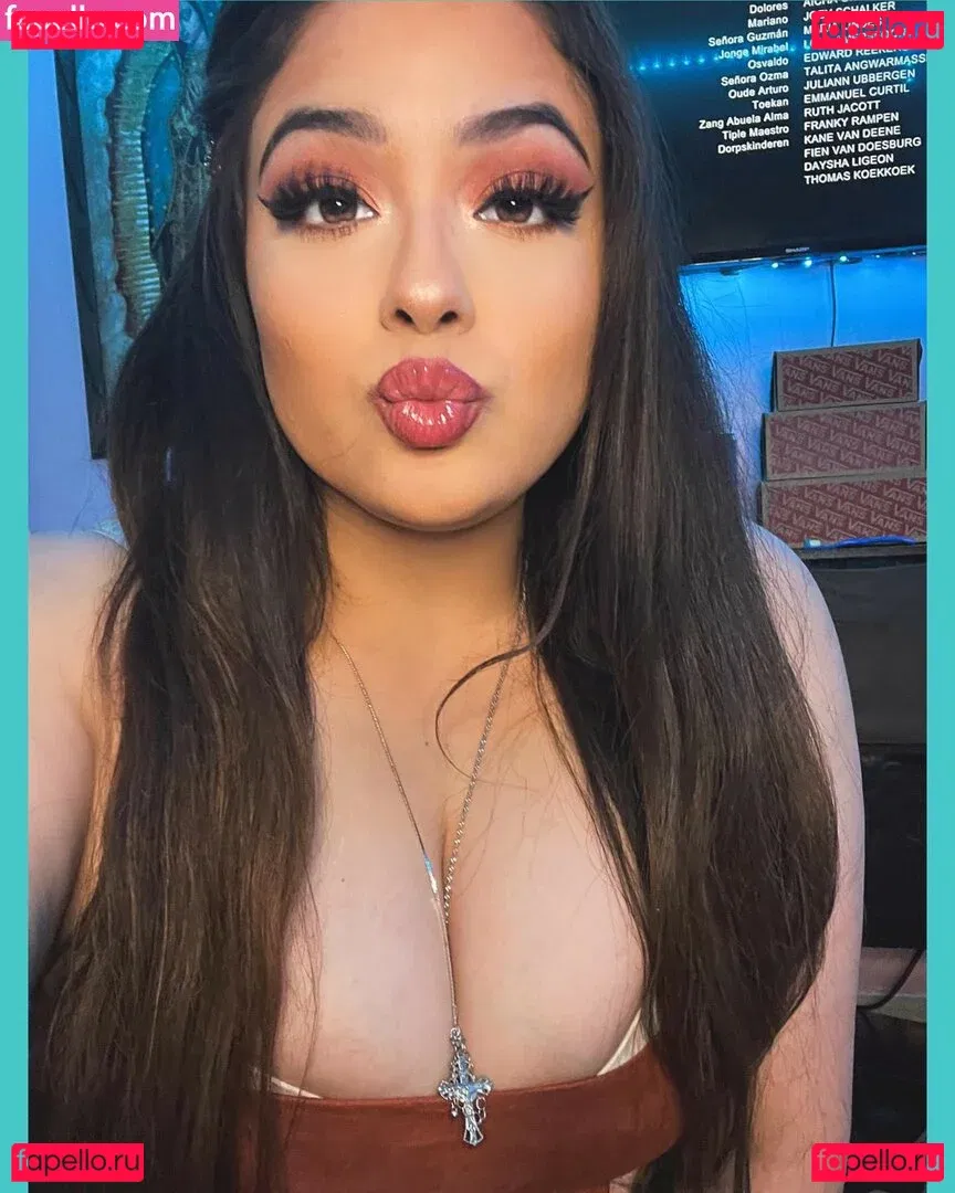 Esmeralda Quintero Onlyfans Photo Gallery 