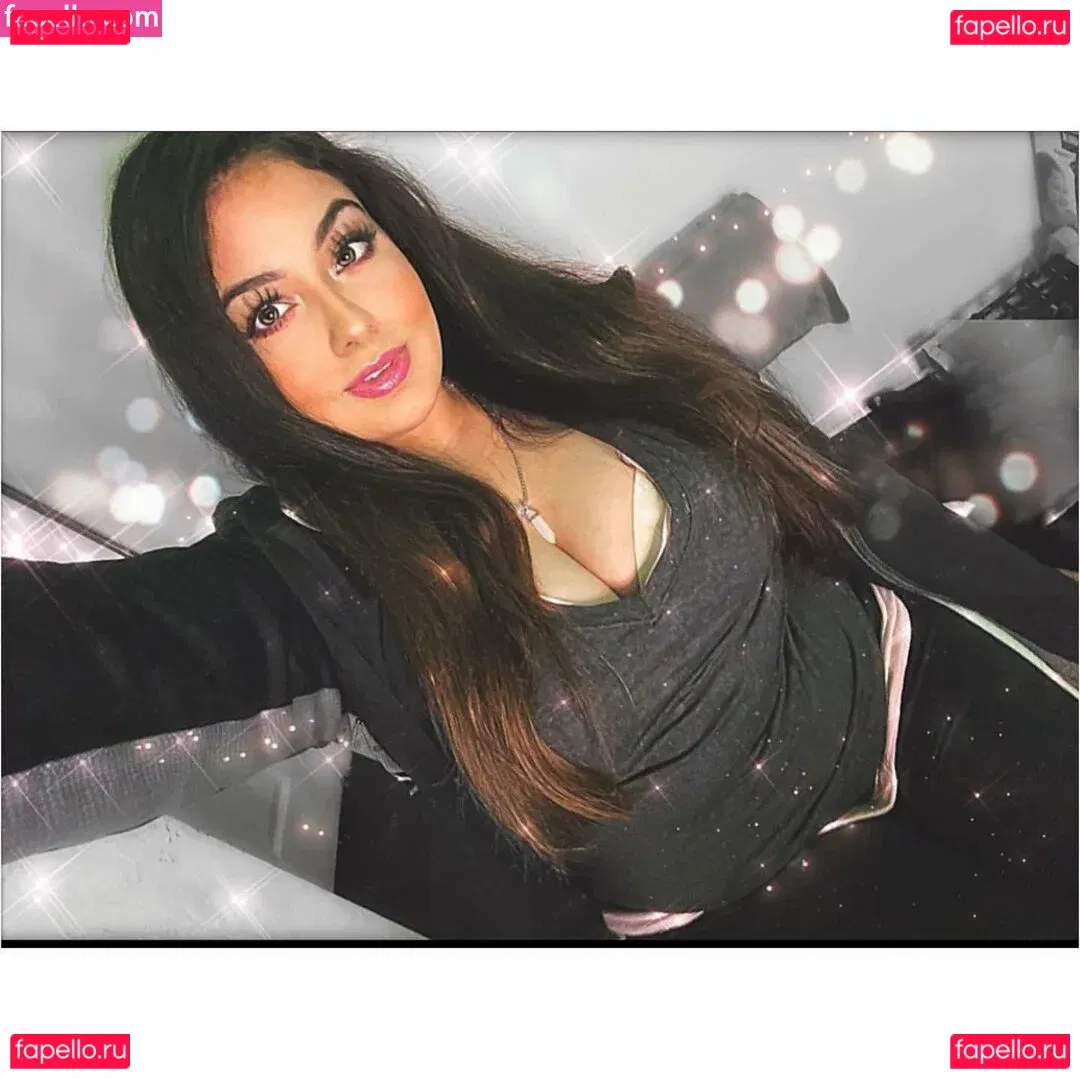 Esmeralda Quintero Onlyfans Photo Gallery 