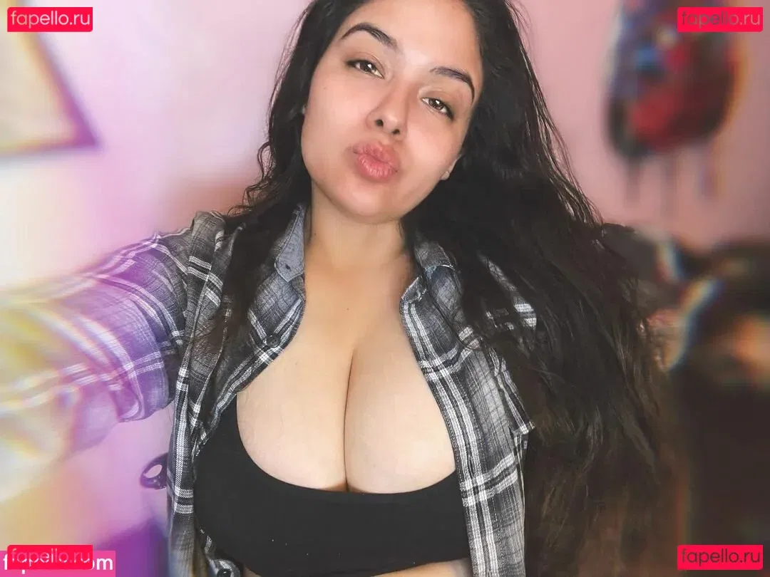 Esmeralda Quintero Onlyfans Photo Gallery 