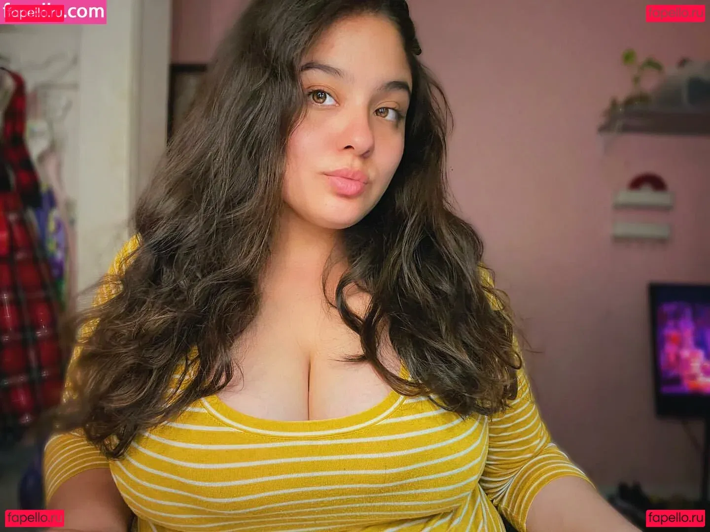 Esmeralda Quintero Onlyfans Photo Gallery 