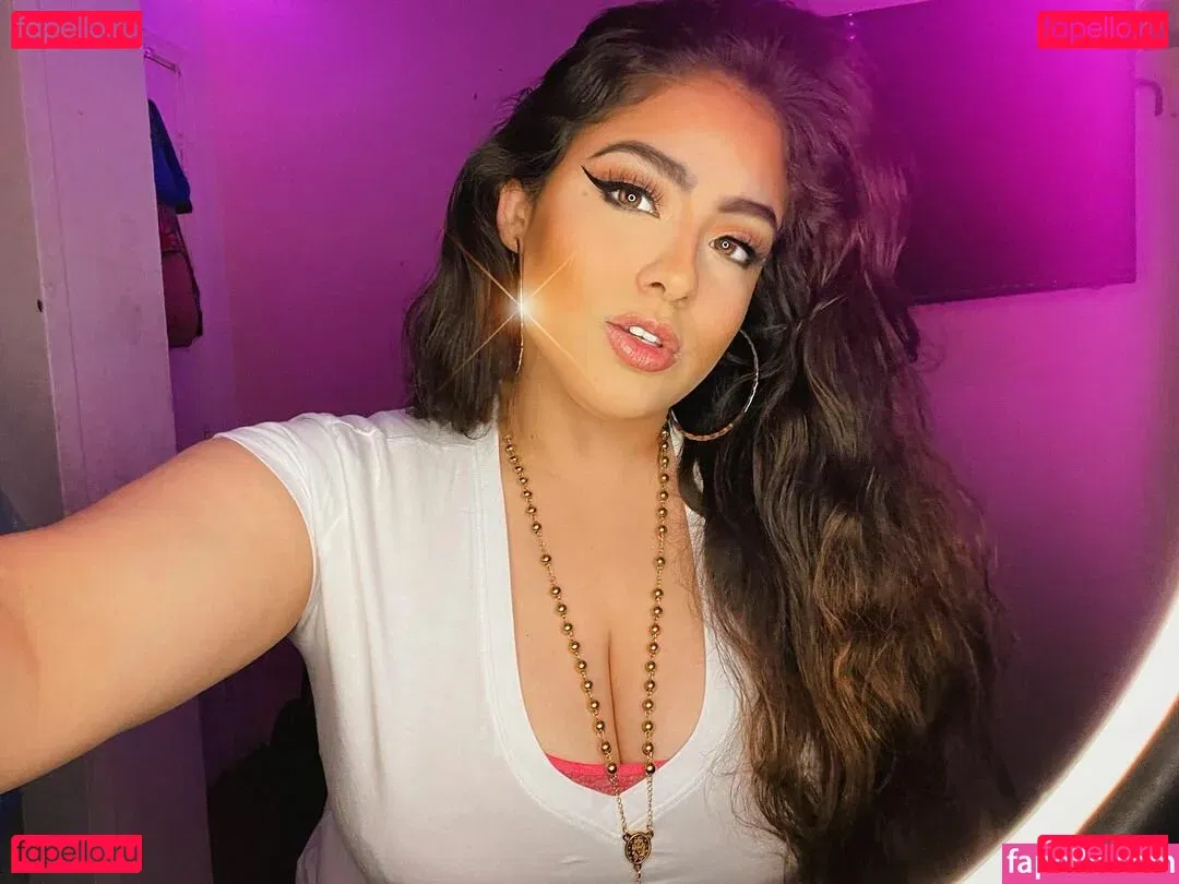 Esmeralda Quintero Onlyfans Photo Gallery 