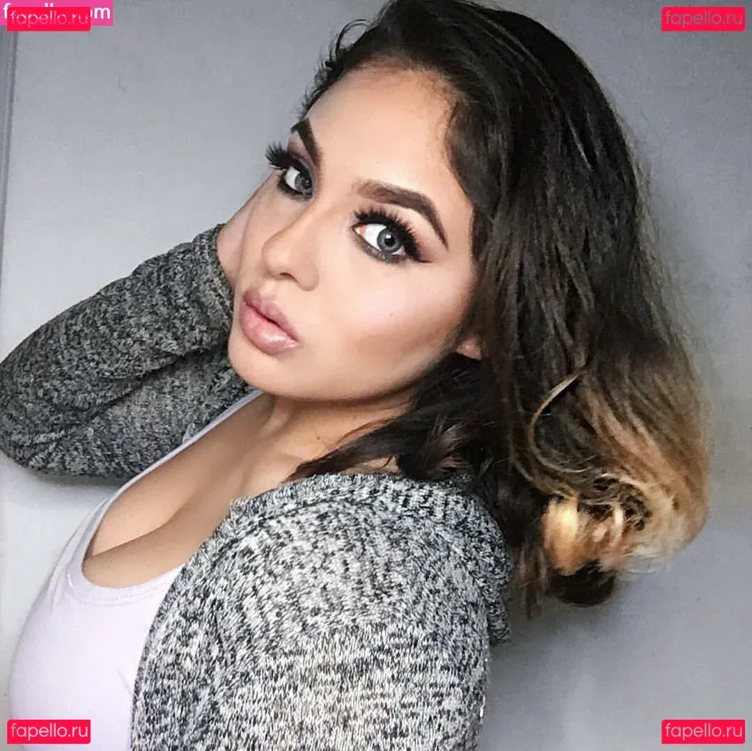 Esmeralda Quintero Onlyfans Photo Gallery 