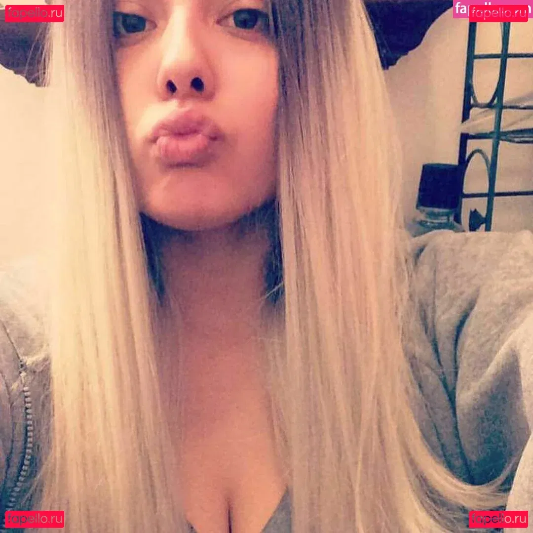 Esmeralda Quintero Onlyfans Photo Gallery 