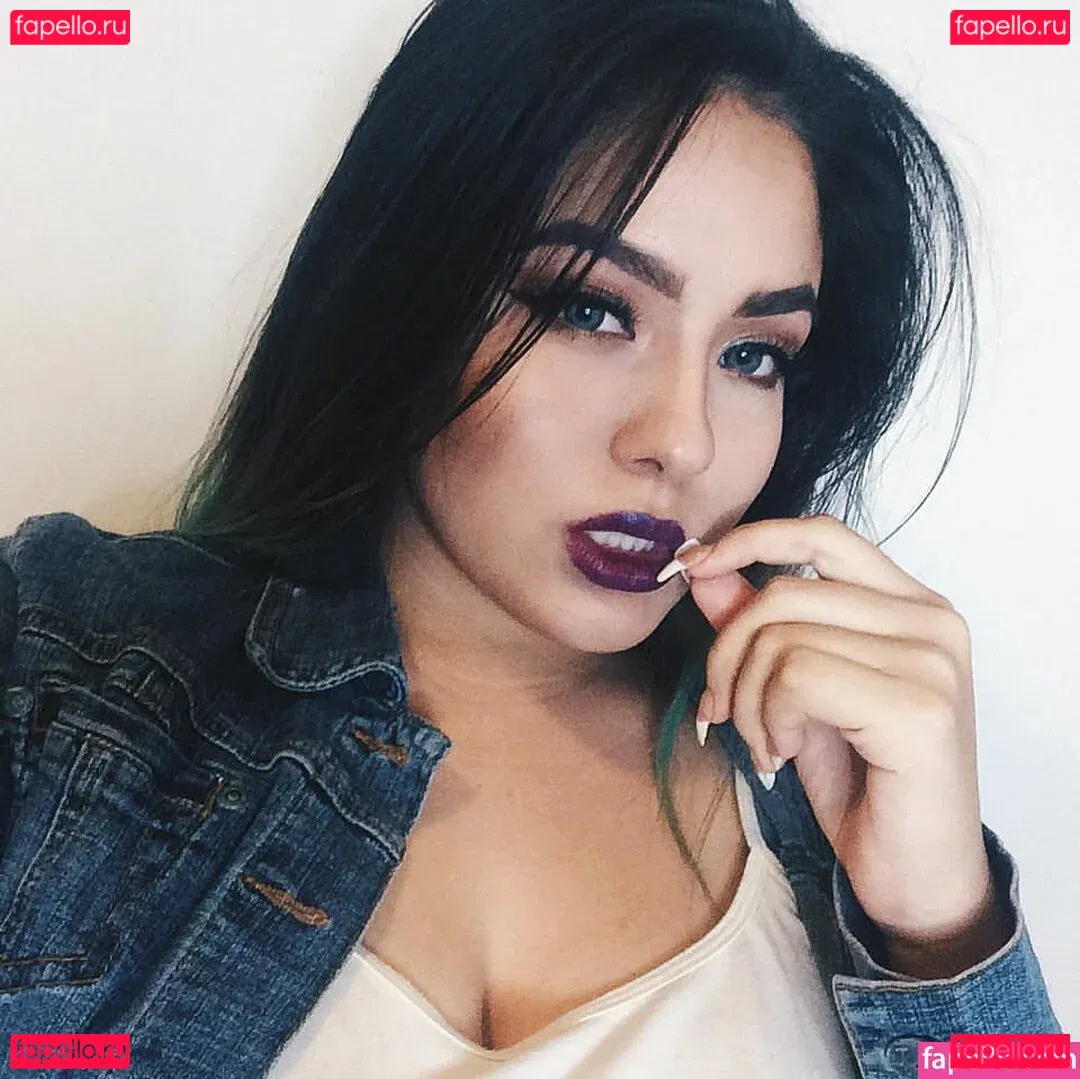 Esmeralda Quintero Onlyfans Photo Gallery 
