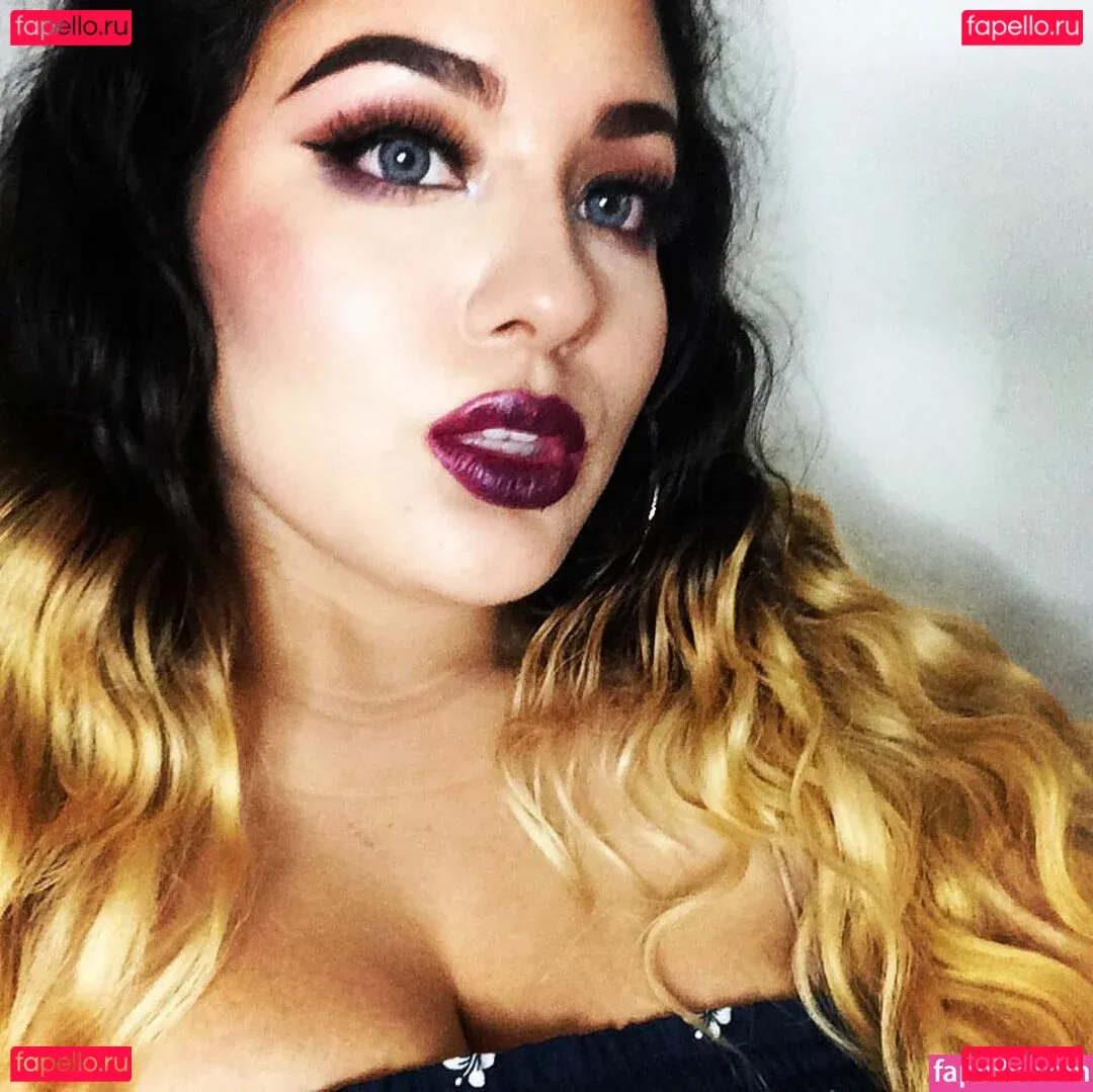 Esmeralda Quintero Onlyfans Photo Gallery 