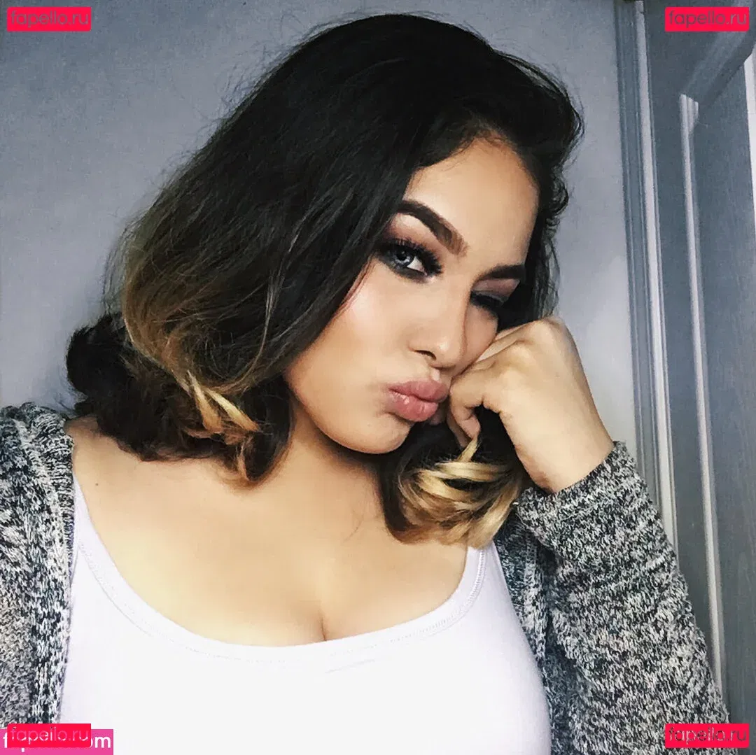 Esmeralda Quintero Onlyfans Photo Gallery 