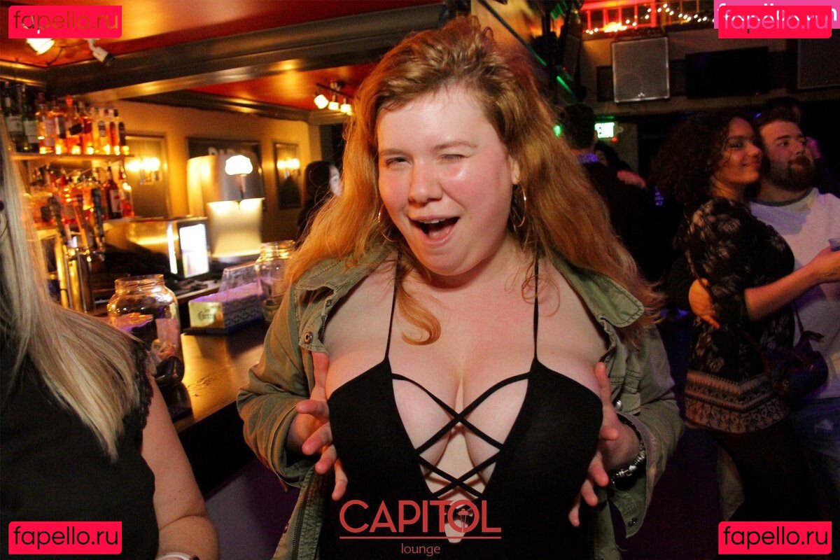 supanintendogirl / ultrosgirl Onlyfans Photo Gallery 