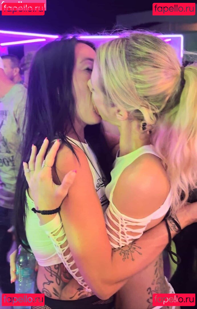 chilimil / therealchilli Onlyfans Photo Gallery 