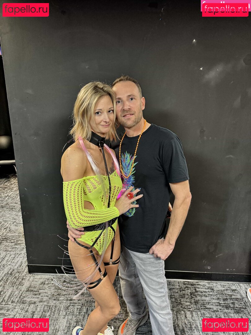 chilimil / therealchilli Onlyfans Photo Gallery 