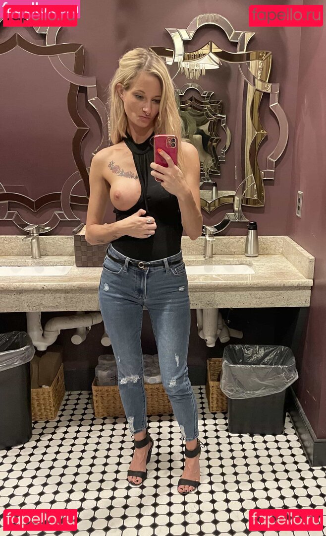 chilimil / therealchilli Onlyfans Photo Gallery 