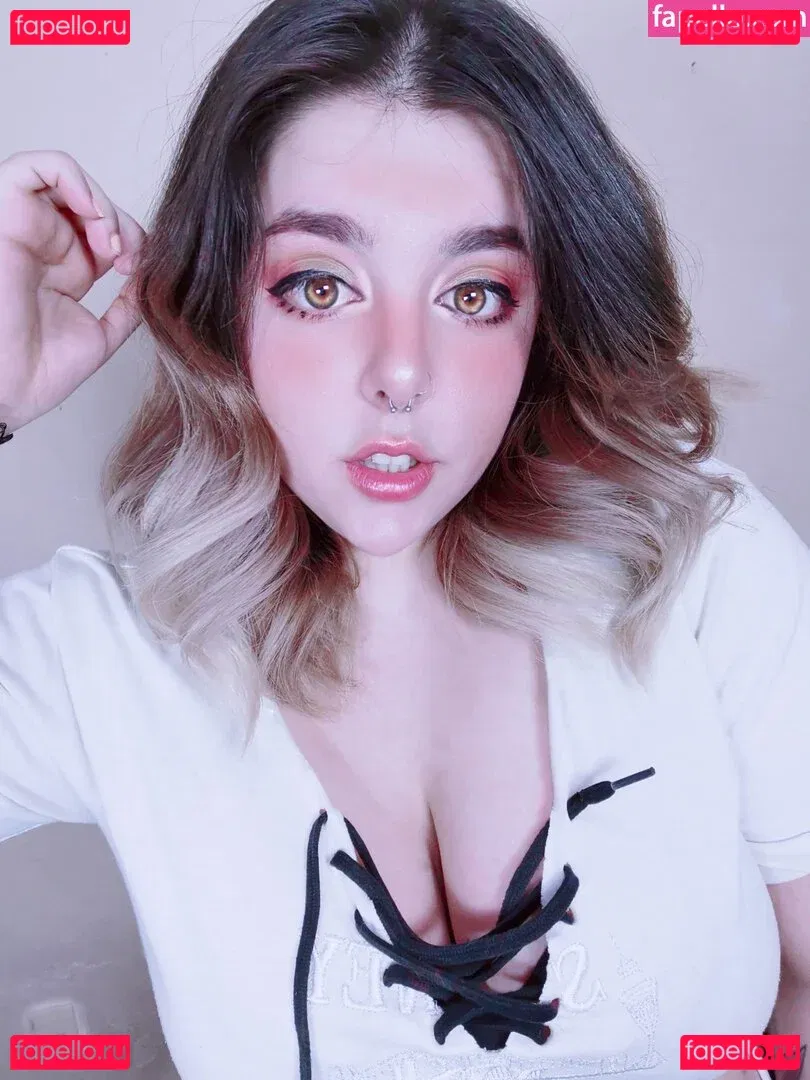 firefliesirl Onlyfans Photo Gallery 