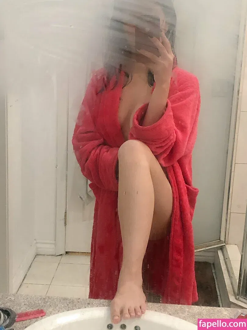 Moe Kihen Onlyfans Photo Gallery 