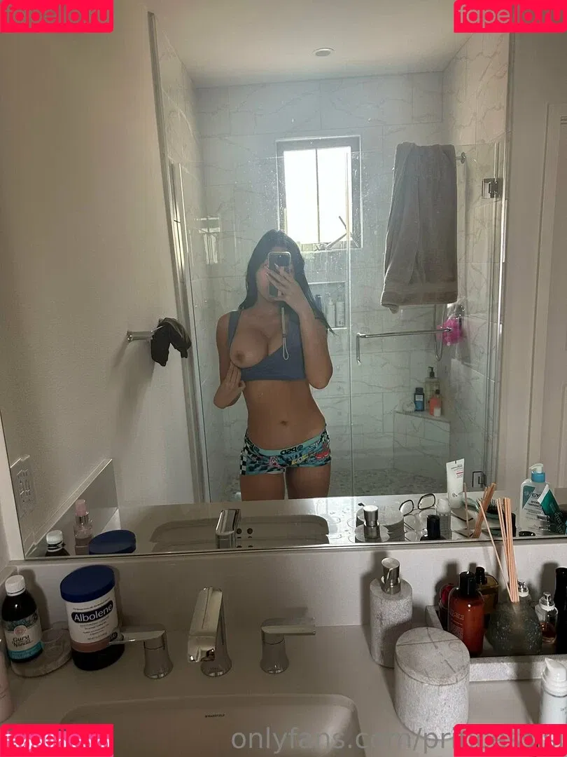 princessisi Onlyfans Photo Gallery 