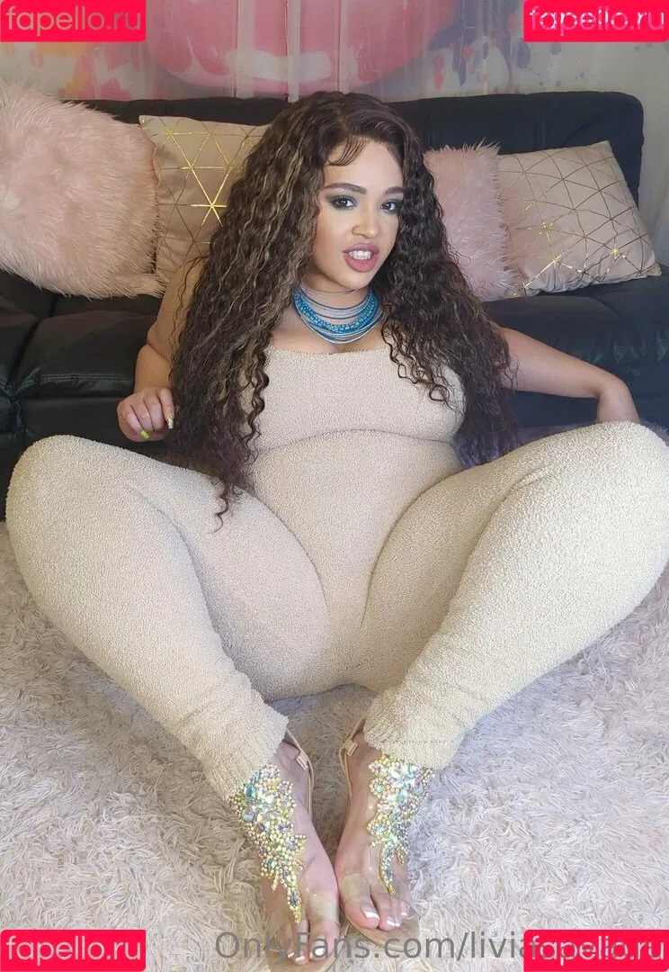 liviasavage Onlyfans Photo Gallery 