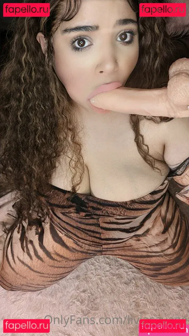 liviasavage Onlyfans Photo Gallery 