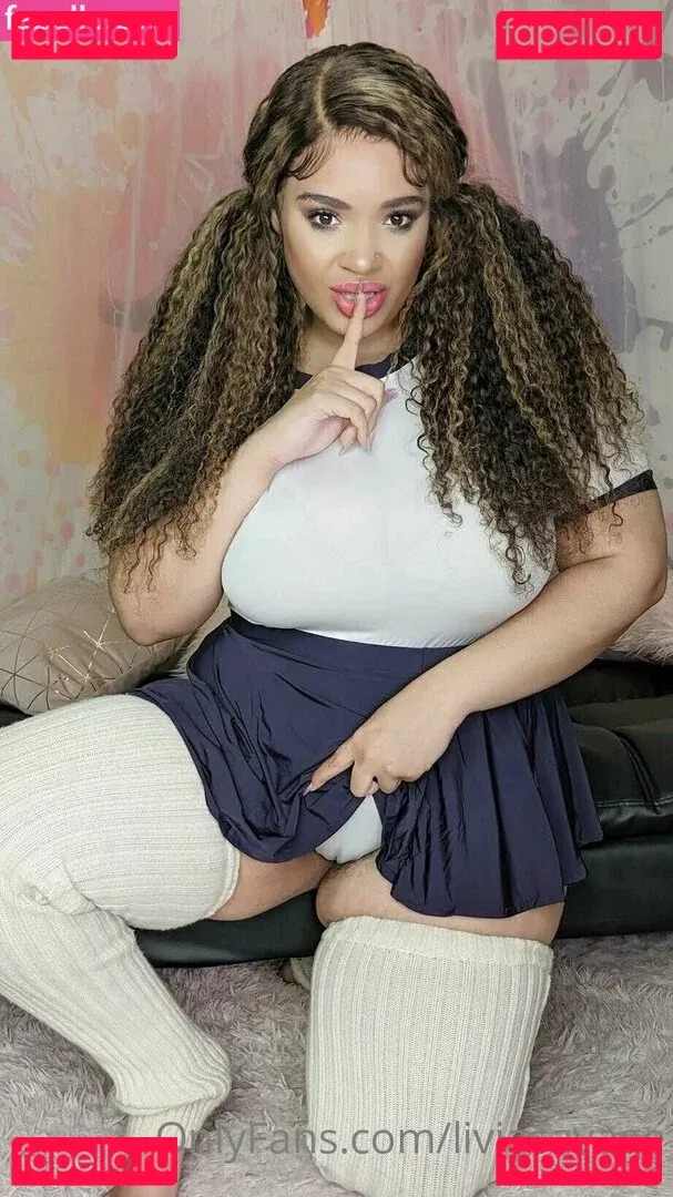 liviasavage Onlyfans Photo Gallery 