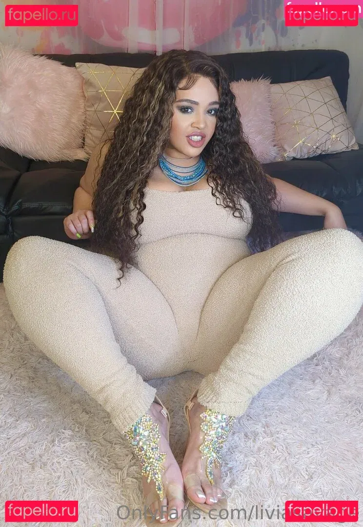 liviasavage Onlyfans Photo Gallery 
