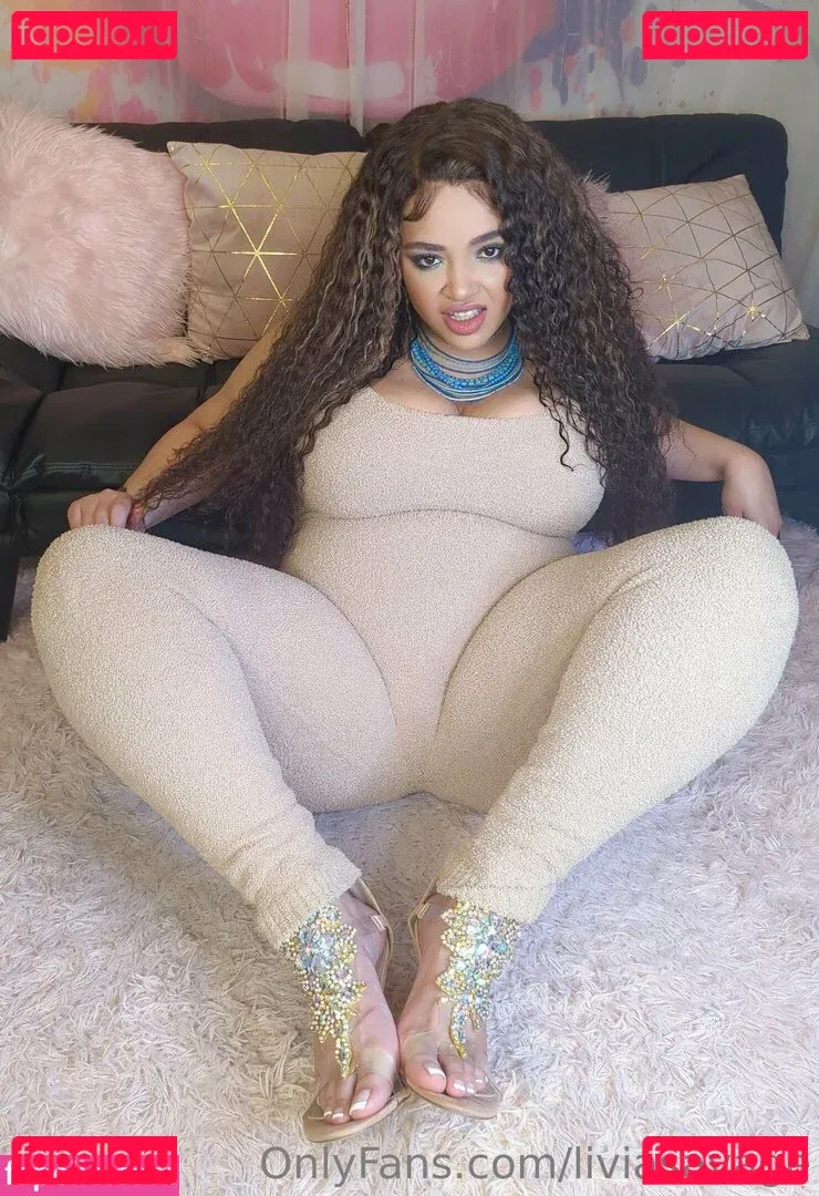 liviasavage Onlyfans Photo Gallery 