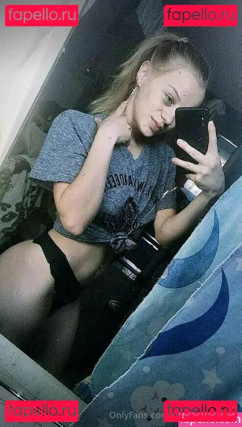 goodgirlzlisten Onlyfans Photo Gallery 