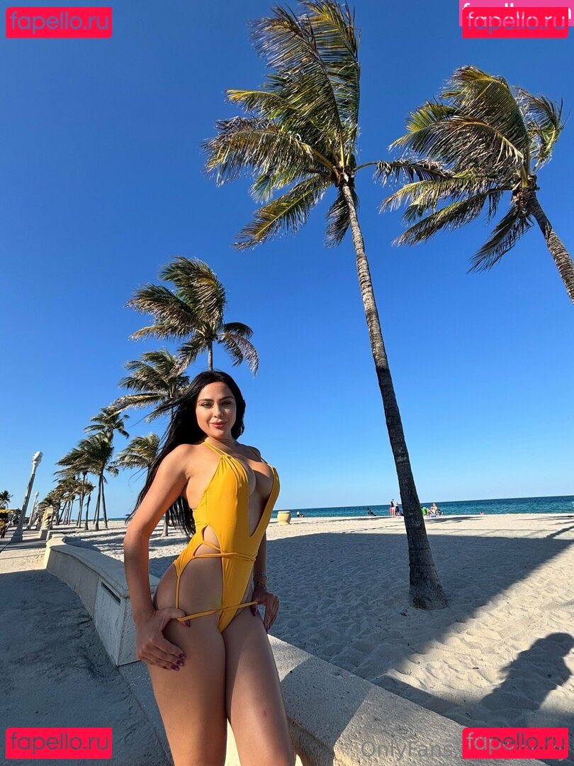 reisky Onlyfans Photo Gallery 