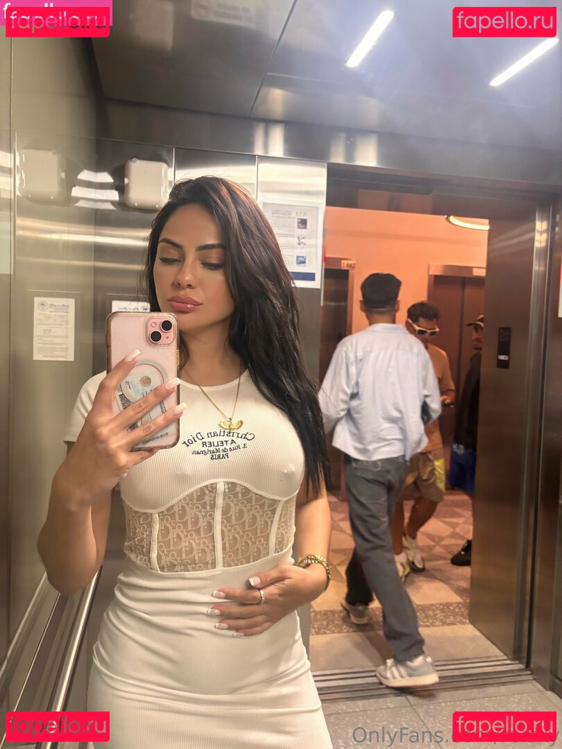 reisky Onlyfans Photo Gallery 