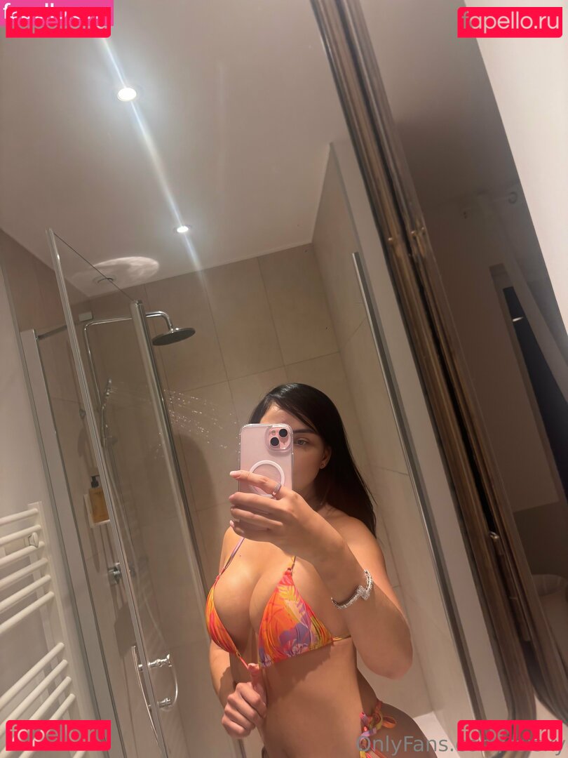 reisky Onlyfans Photo Gallery 