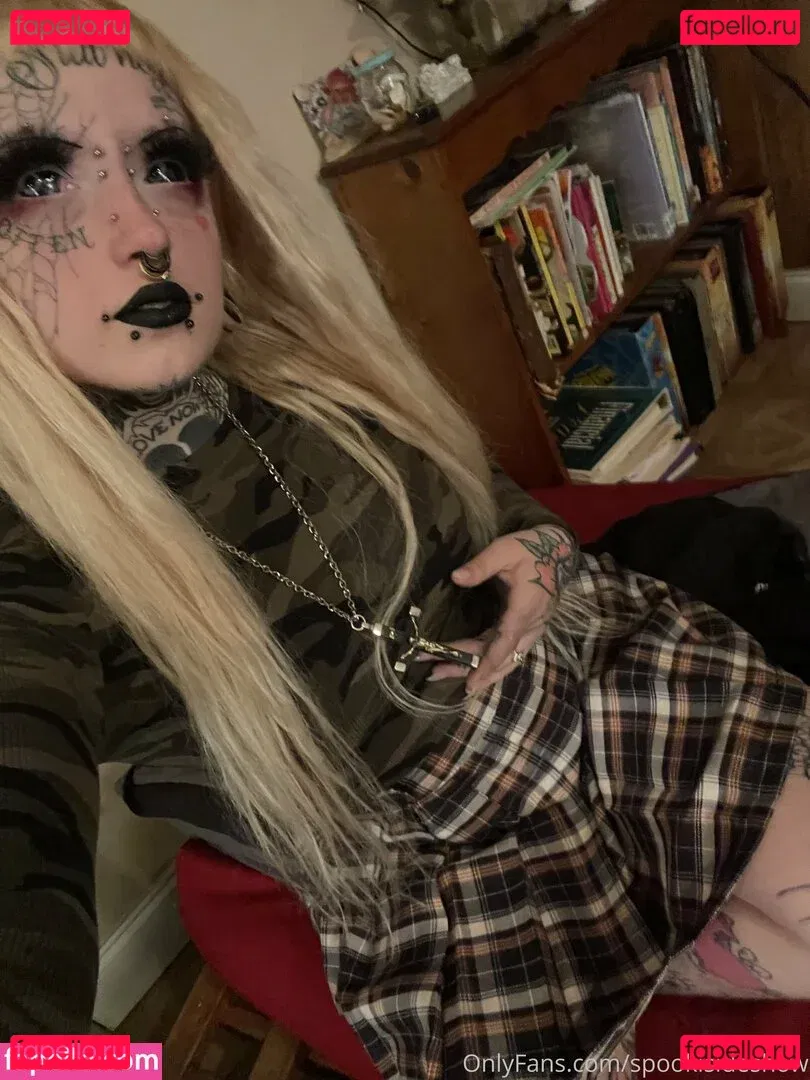 spookisideshow Onlyfans Photo Gallery 