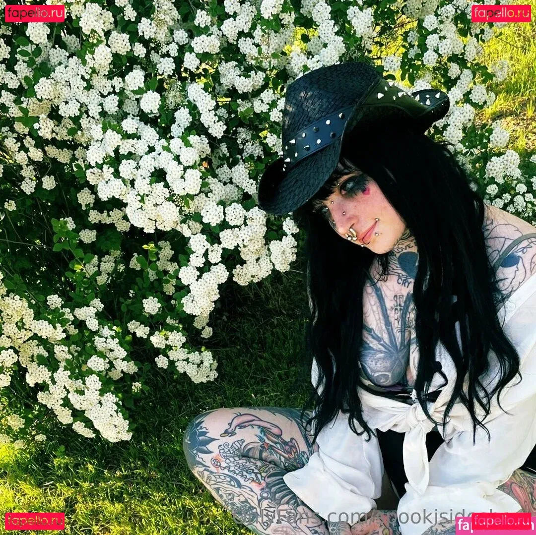 spookisideshow Onlyfans Photo Gallery 