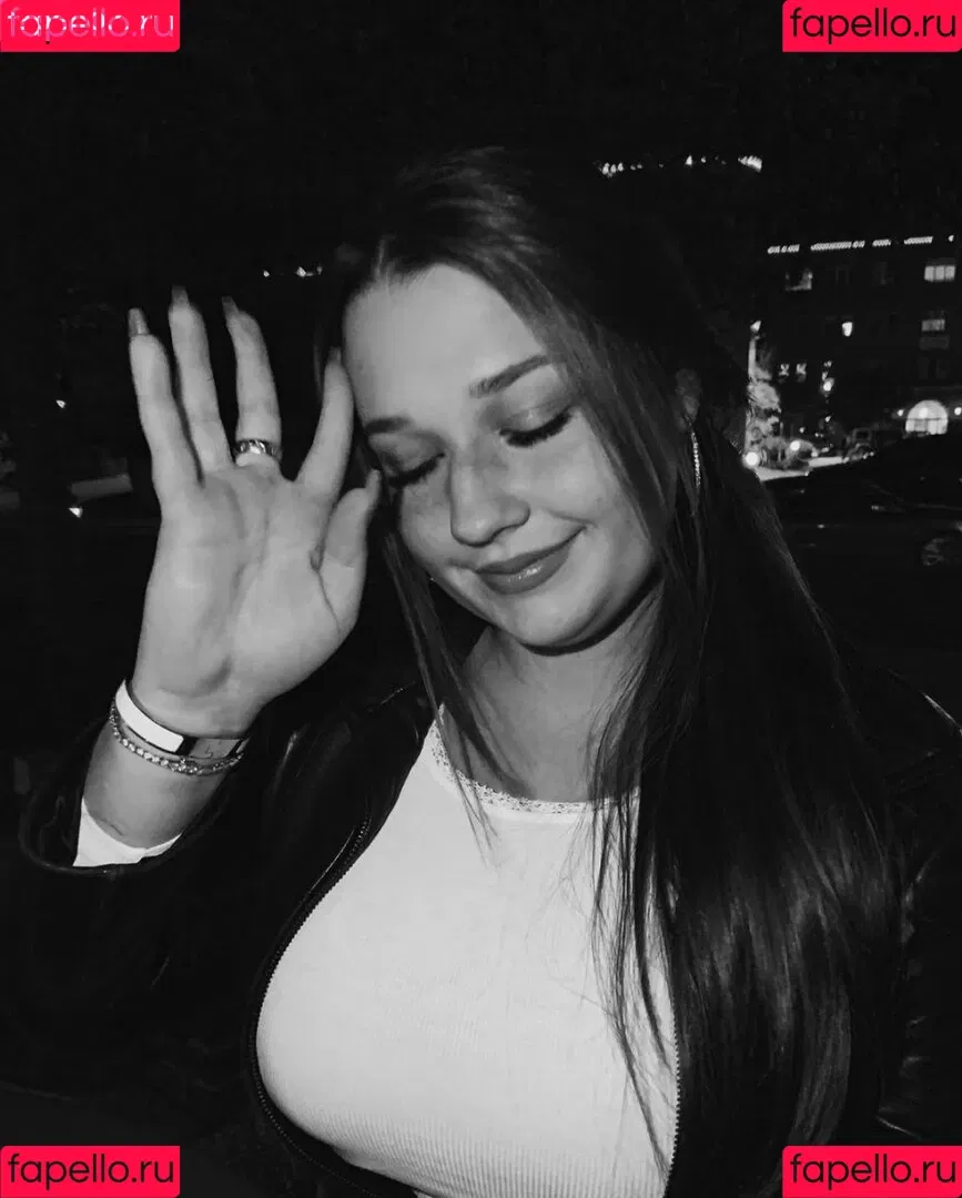 Grace H Onlyfans Photo Gallery 