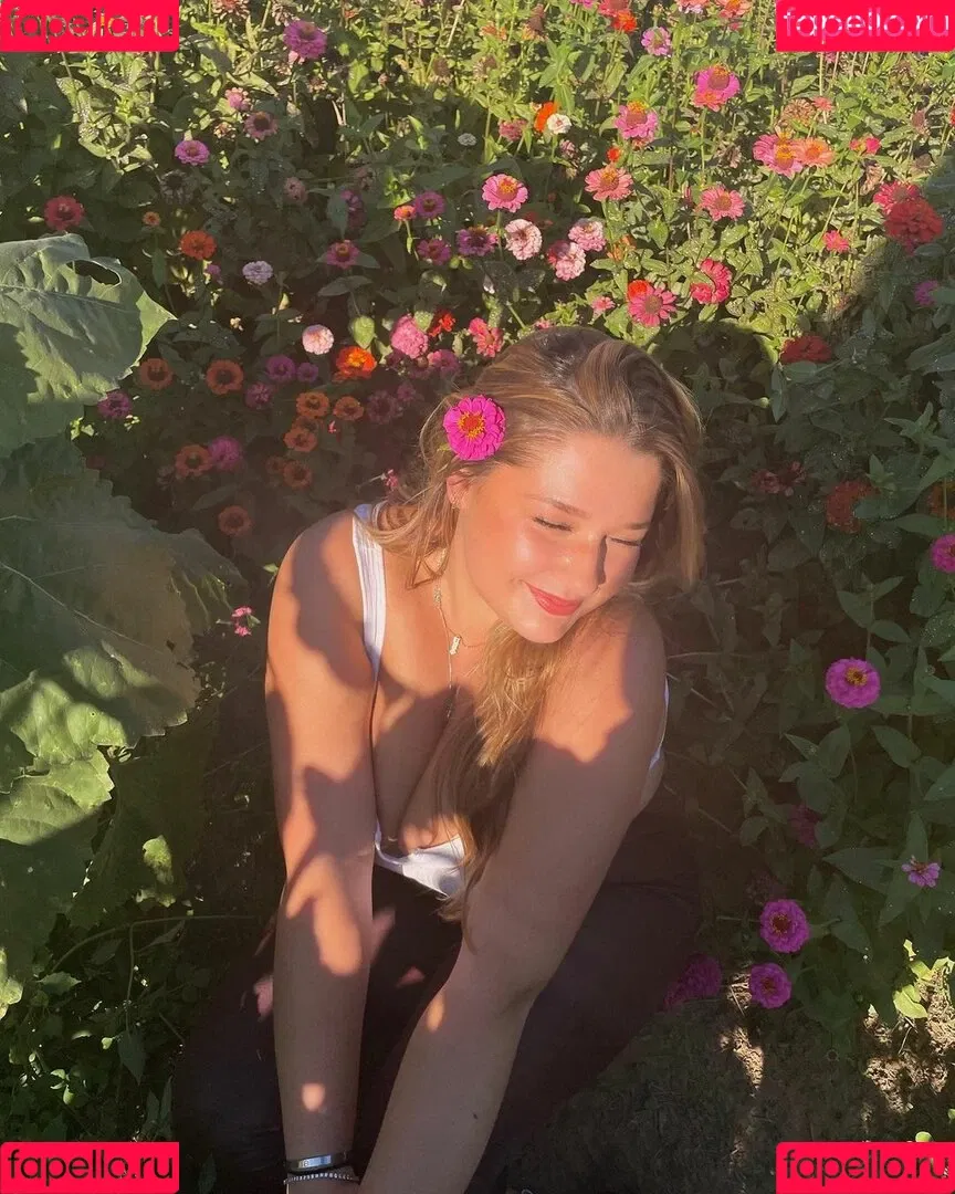 Grace H Onlyfans Photo Gallery 