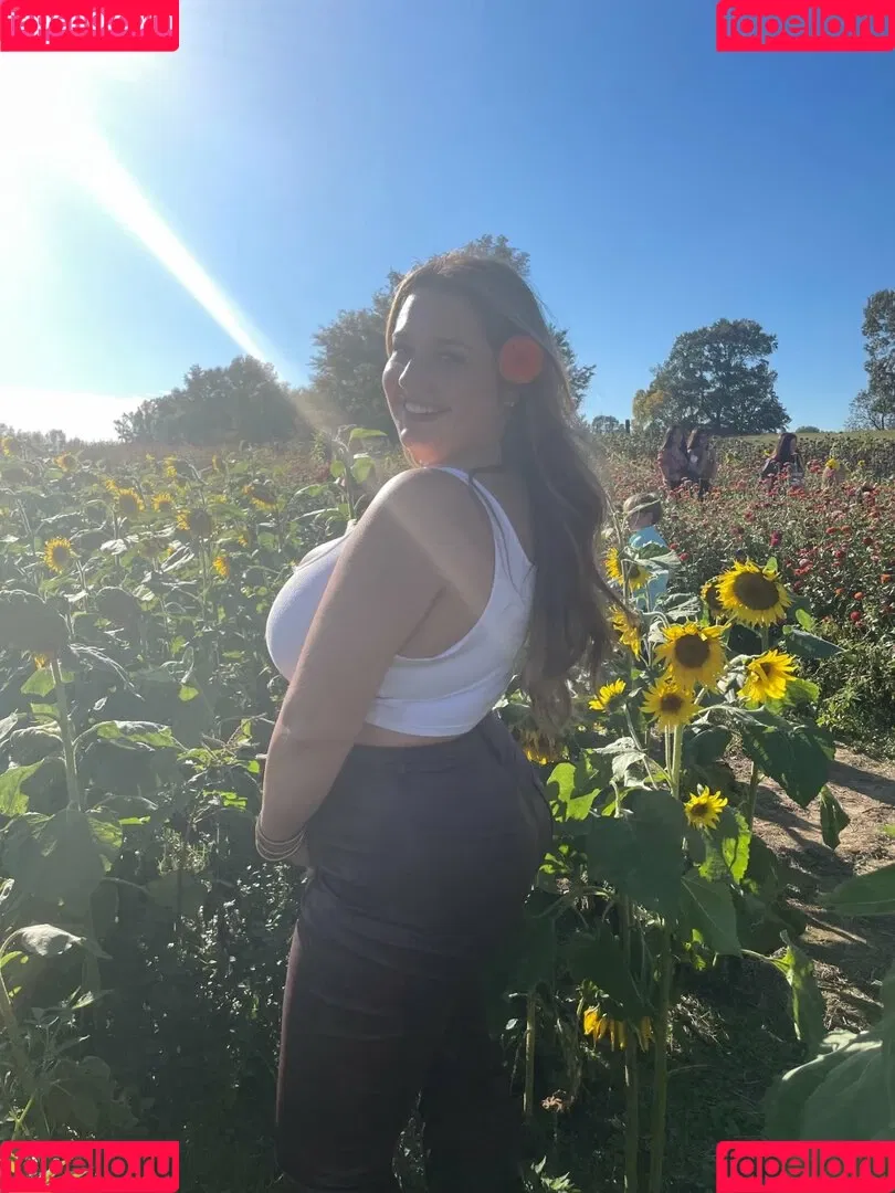 Grace H Onlyfans Photo Gallery 
